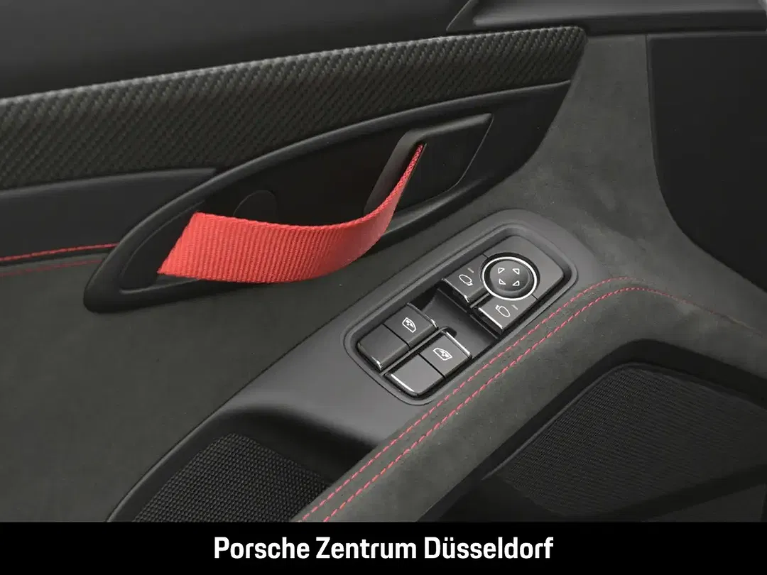 Porsche 718 Spyder - Thumbnail 14
