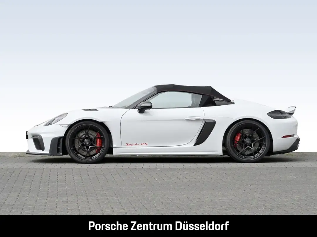 Porsche 718 Spyder - Thumbnail 2