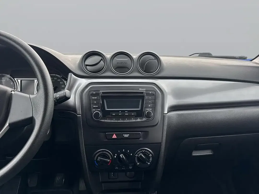 Suzuki Vitara - Thumbnail 13