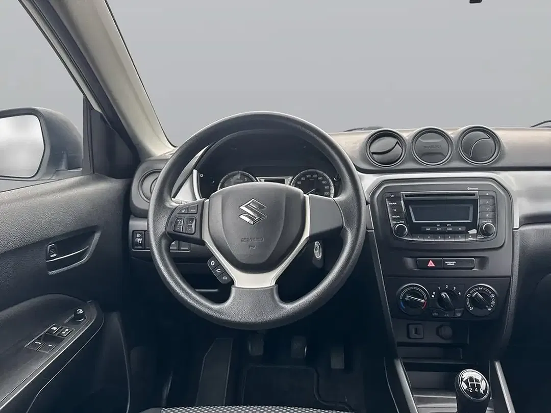 Suzuki Vitara - Thumbnail 14