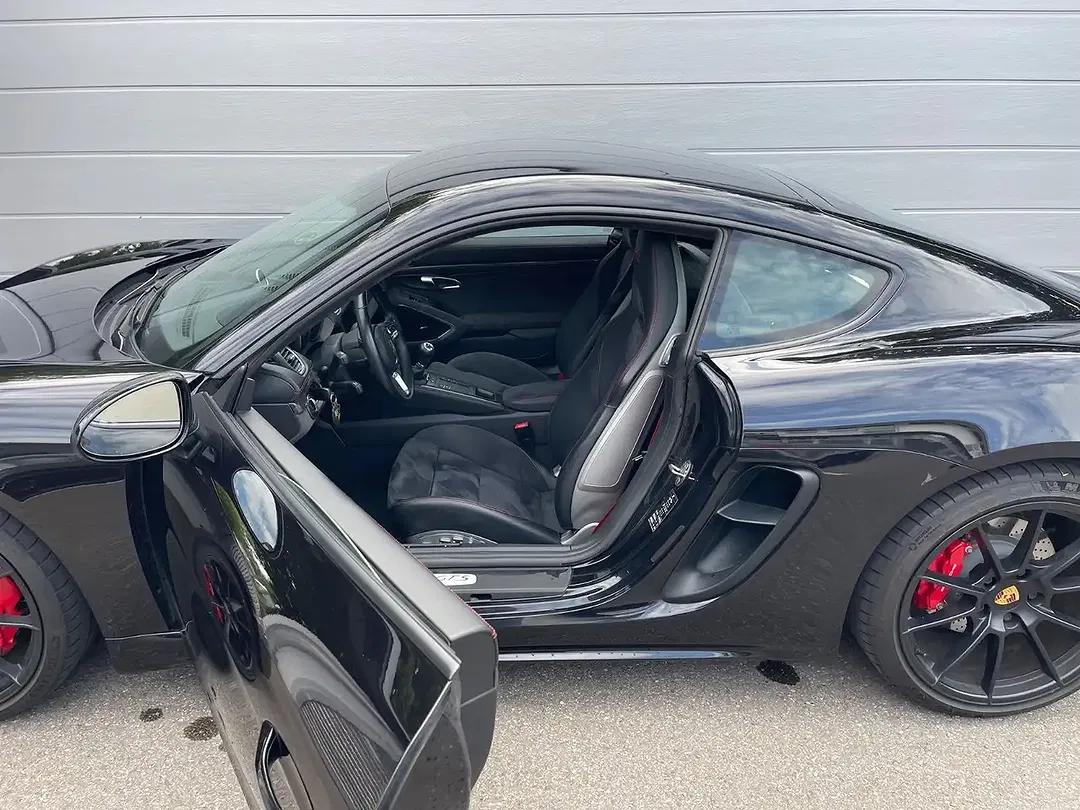 Porsche Cayman - Thumbnail 4