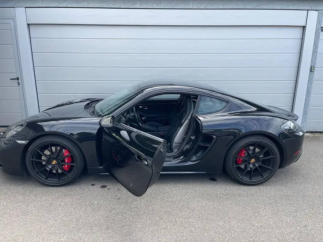 Porsche Cayman - Thumbnail 5