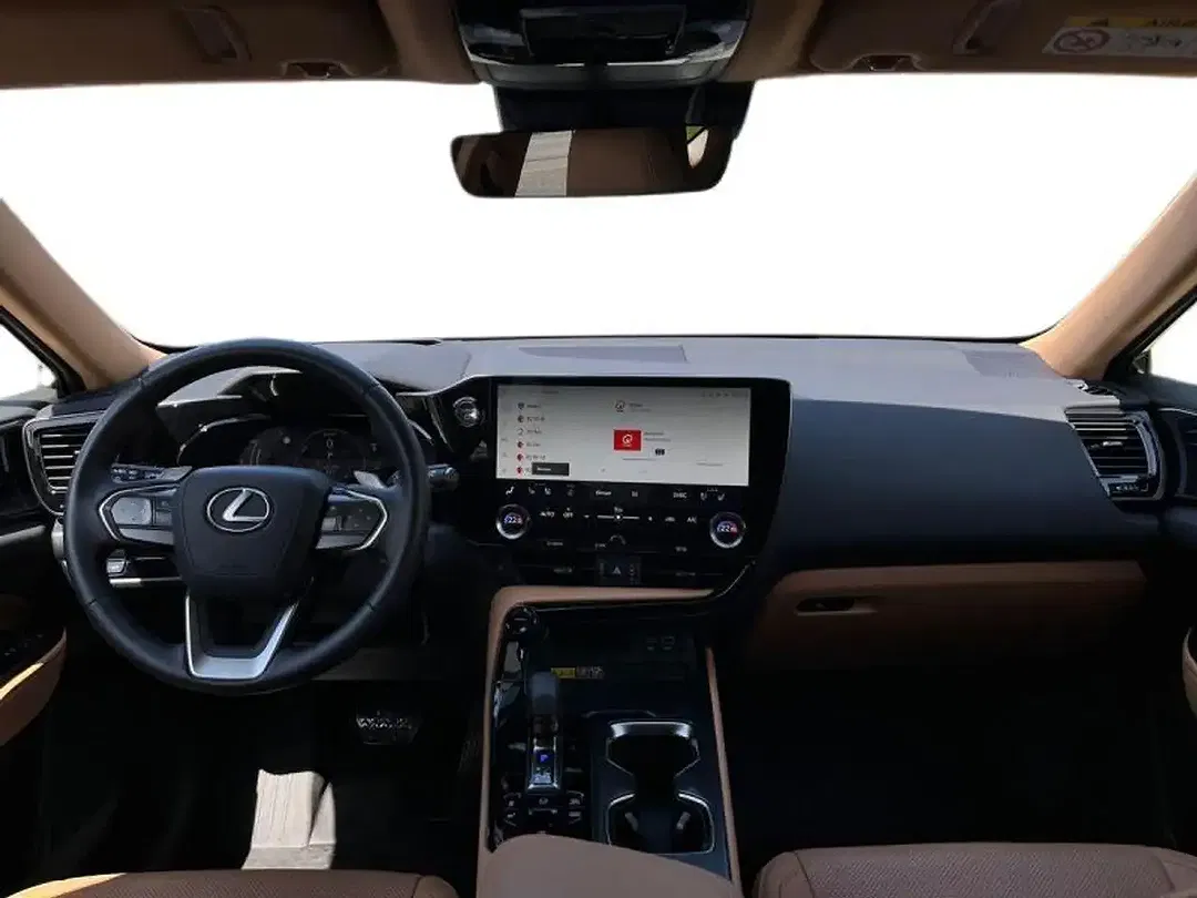 Lexus NX 450h+ - Thumbnail 12