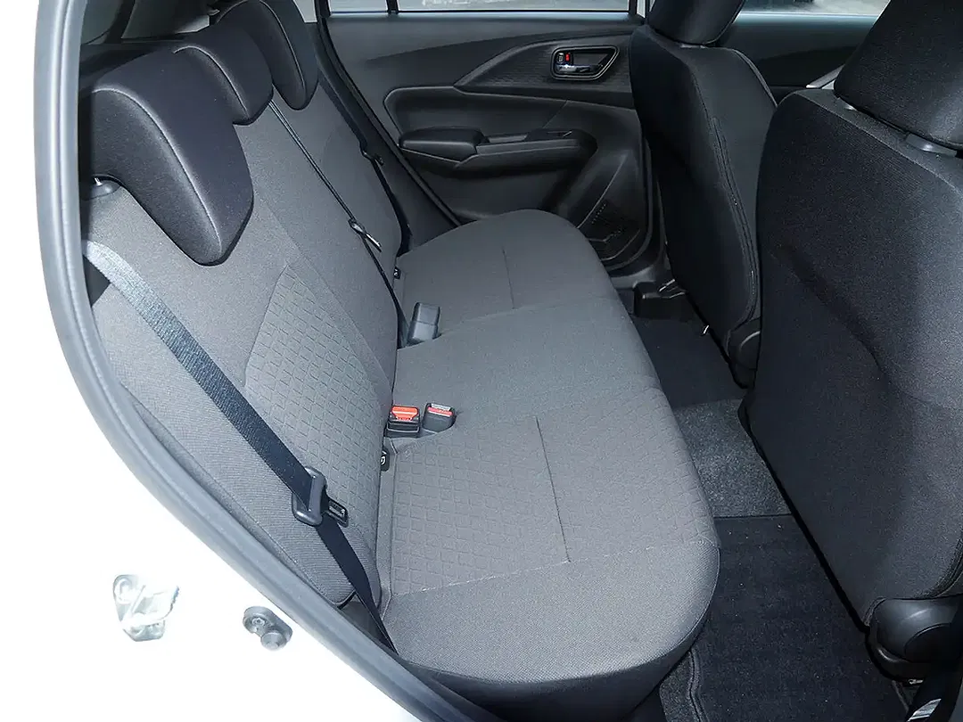 Suzuki Swift - Thumbnail 9