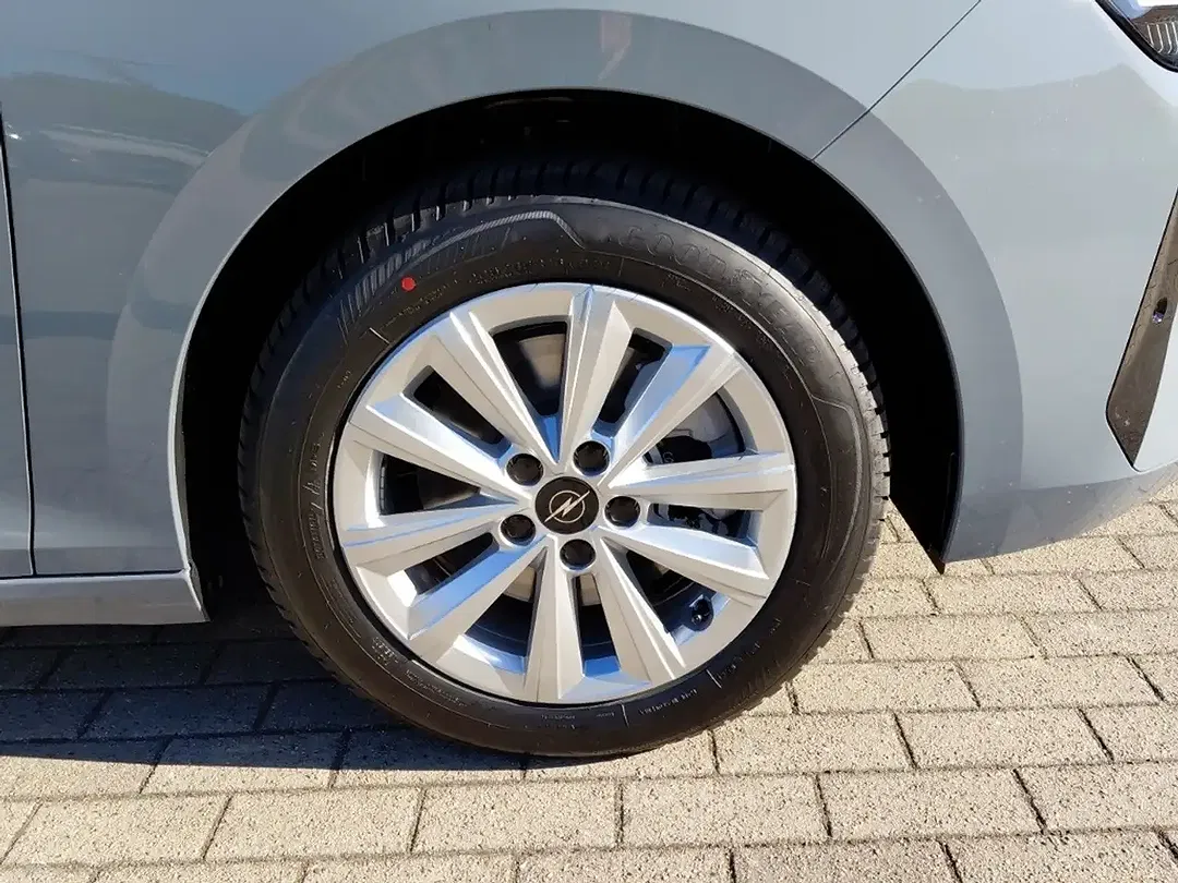Opel Astra - Thumbnail 10