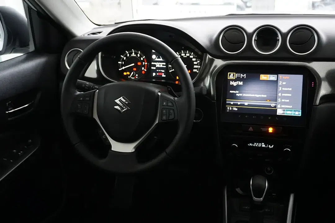 Suzuki Vitara - Thumbnail 10
