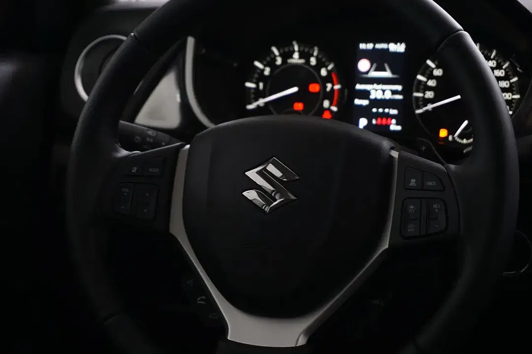 Suzuki Vitara - Thumbnail 11