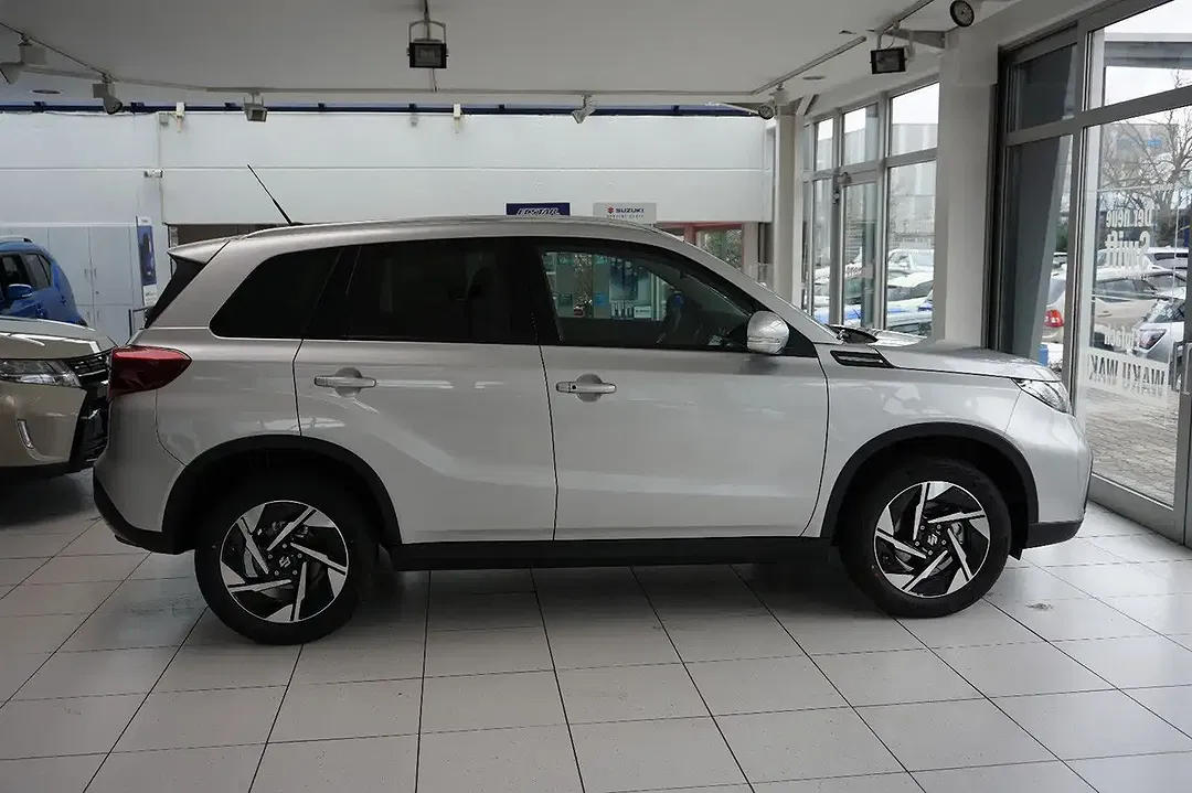 Suzuki Vitara - Thumbnail 9