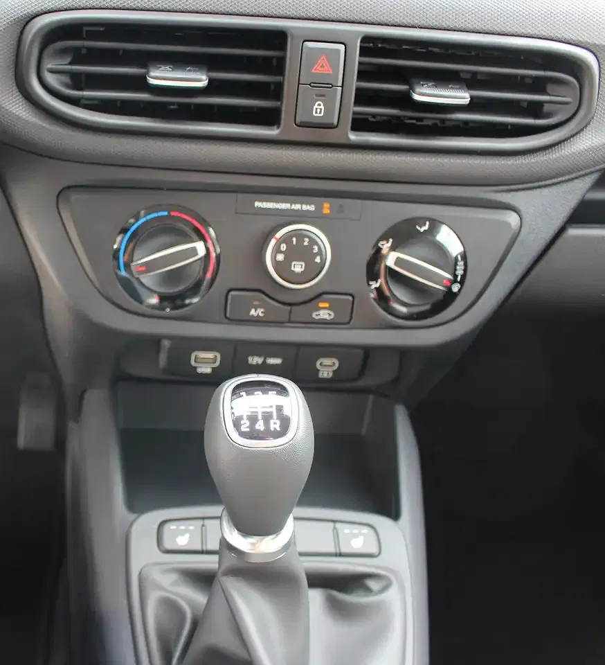 Hyundai i10 - Thumbnail 11