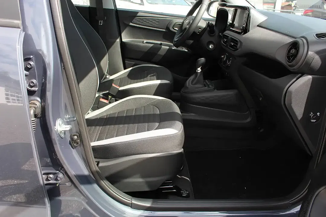 Hyundai i10 - Thumbnail 14