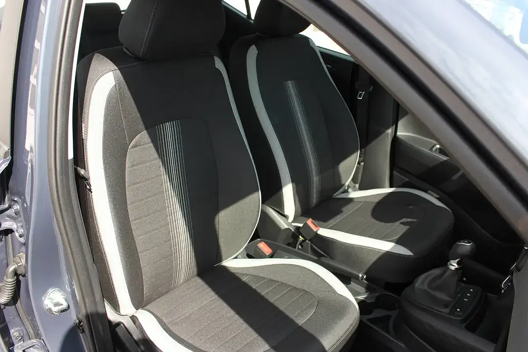 Hyundai i10 - Thumbnail 15