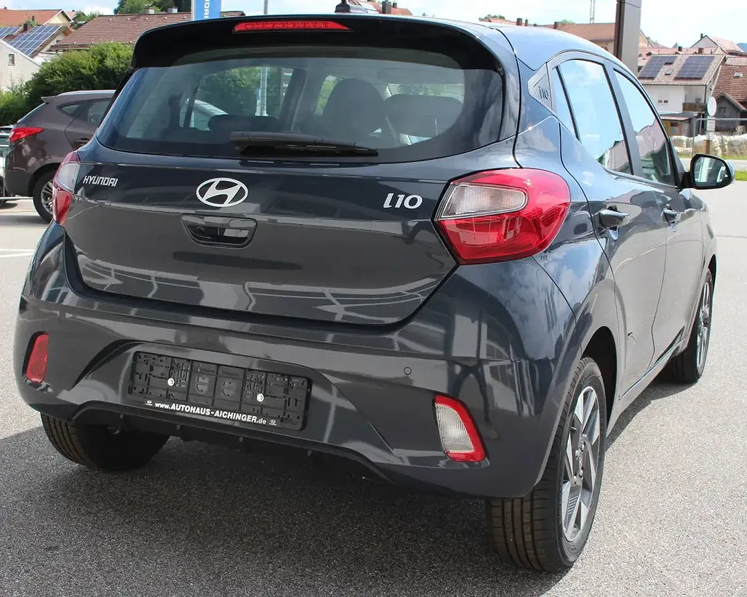 Hyundai i10 - Thumbnail 4
