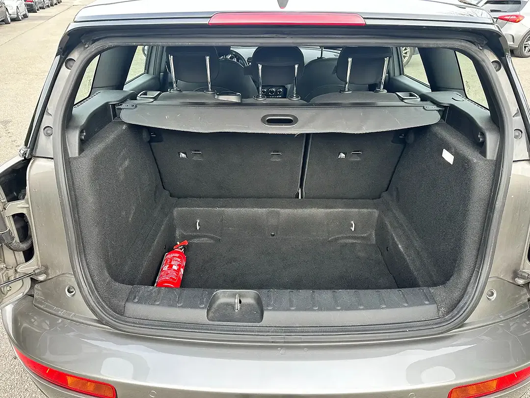 MINI Cooper Clubman - Thumbnail 4