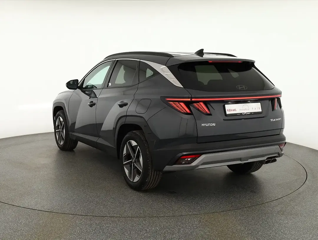 Hyundai TUCSON - Thumbnail 2