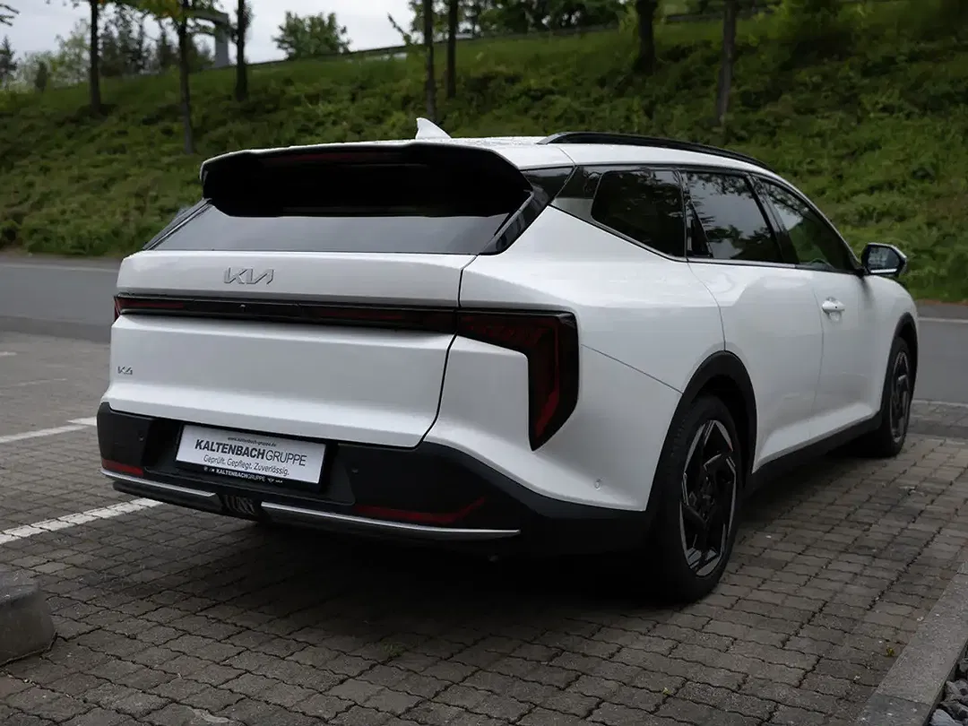 Kia K4 - Thumbnail 5