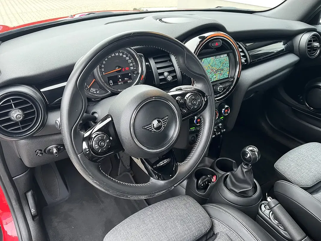 MINI Cooper Cabrio - Thumbnail 10
