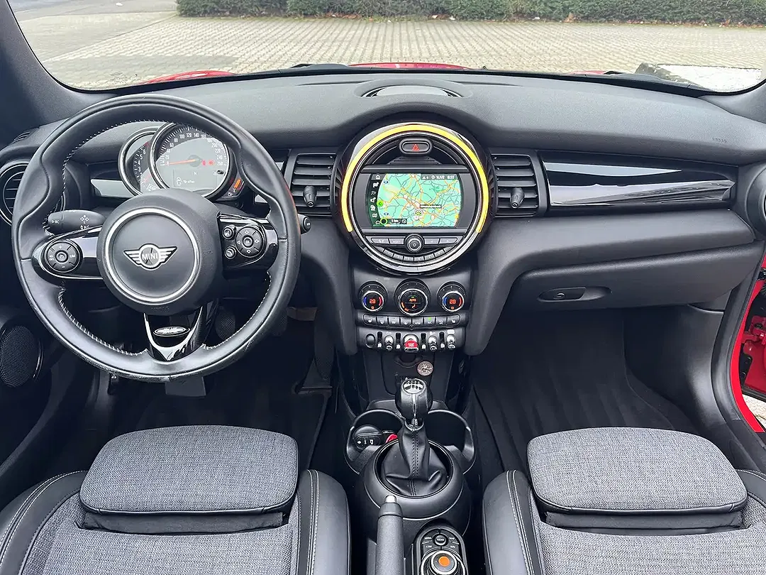 MINI Cooper Cabrio - Thumbnail 8