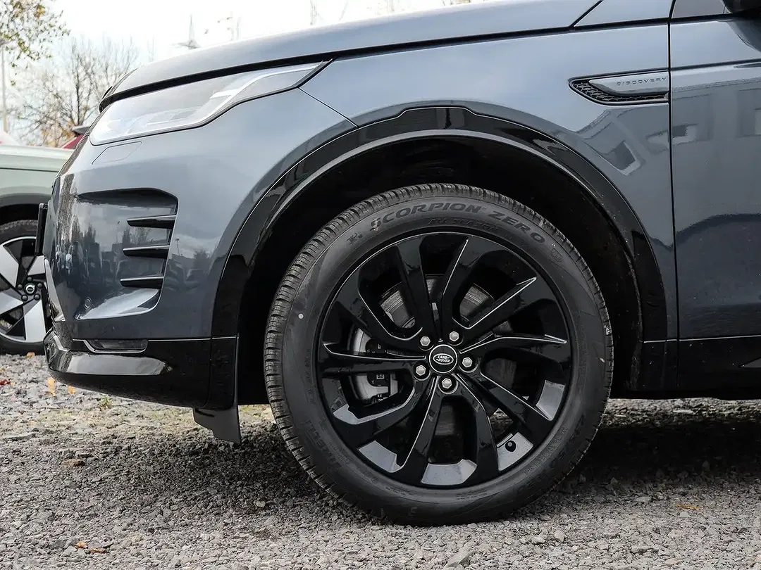 Land Rover Discovery Sport - Thumbnail 9