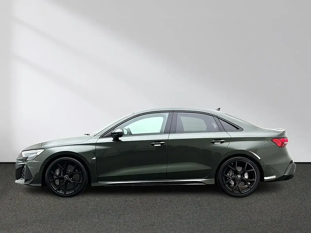 Audi RS3 - Thumbnail 1