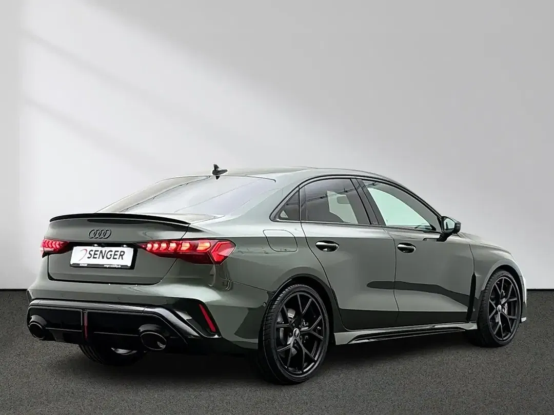 Audi RS3 - Thumbnail 2