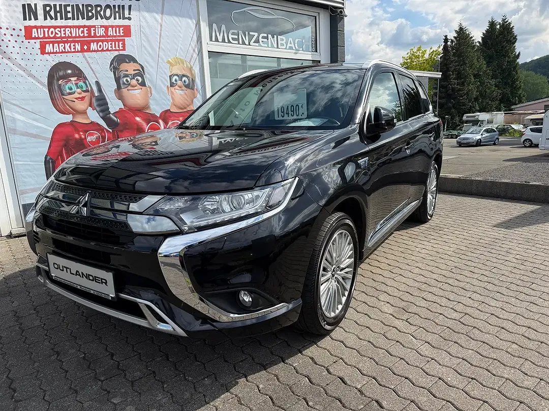 Mitsubishi Outlander - Thumbnail 10