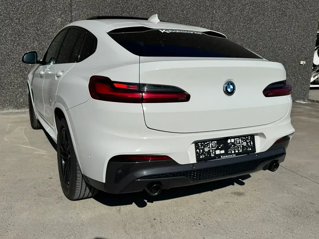 BMW X4 - Thumbnail 4