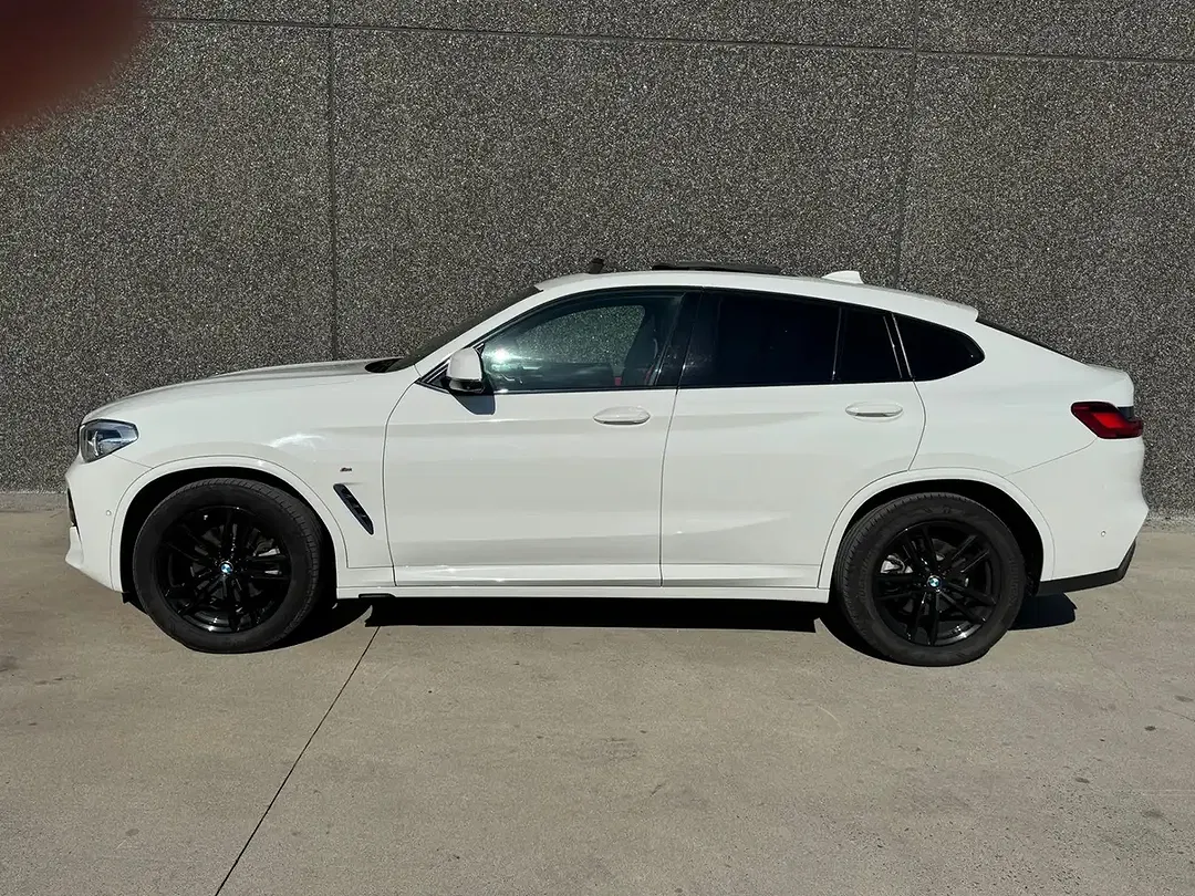 BMW X4 - Thumbnail 8