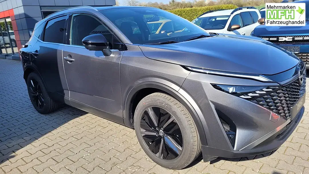 Nissan Qashqai - Thumbnail 3