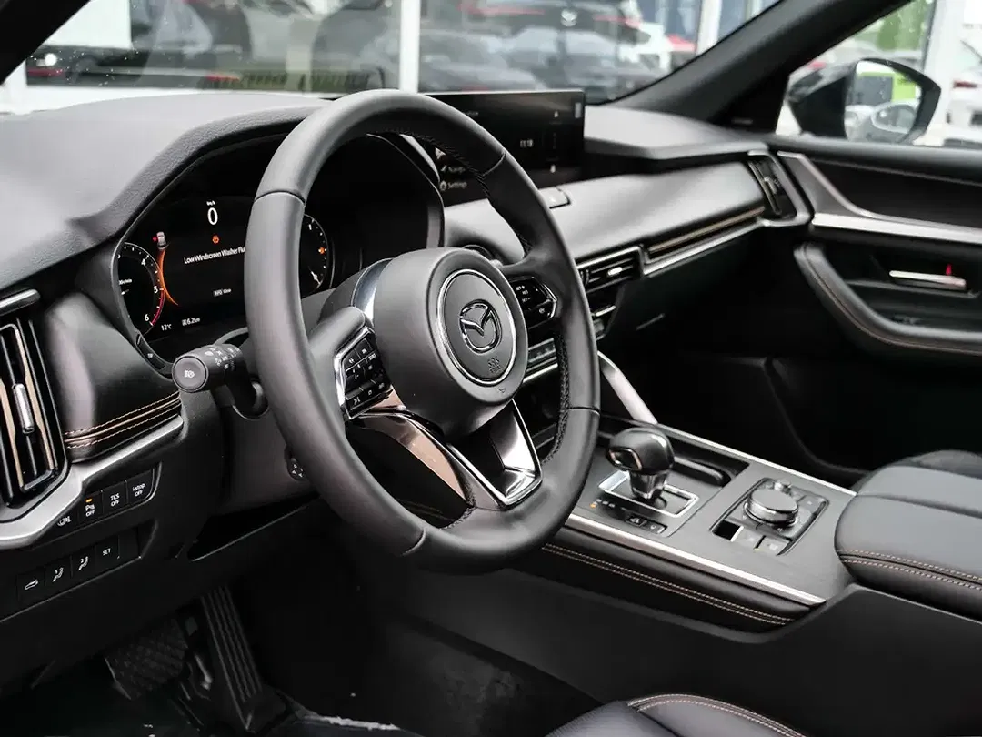 Mazda CX-60 - Thumbnail 5