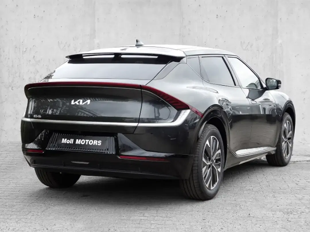 Kia EV6 - Thumbnail 2
