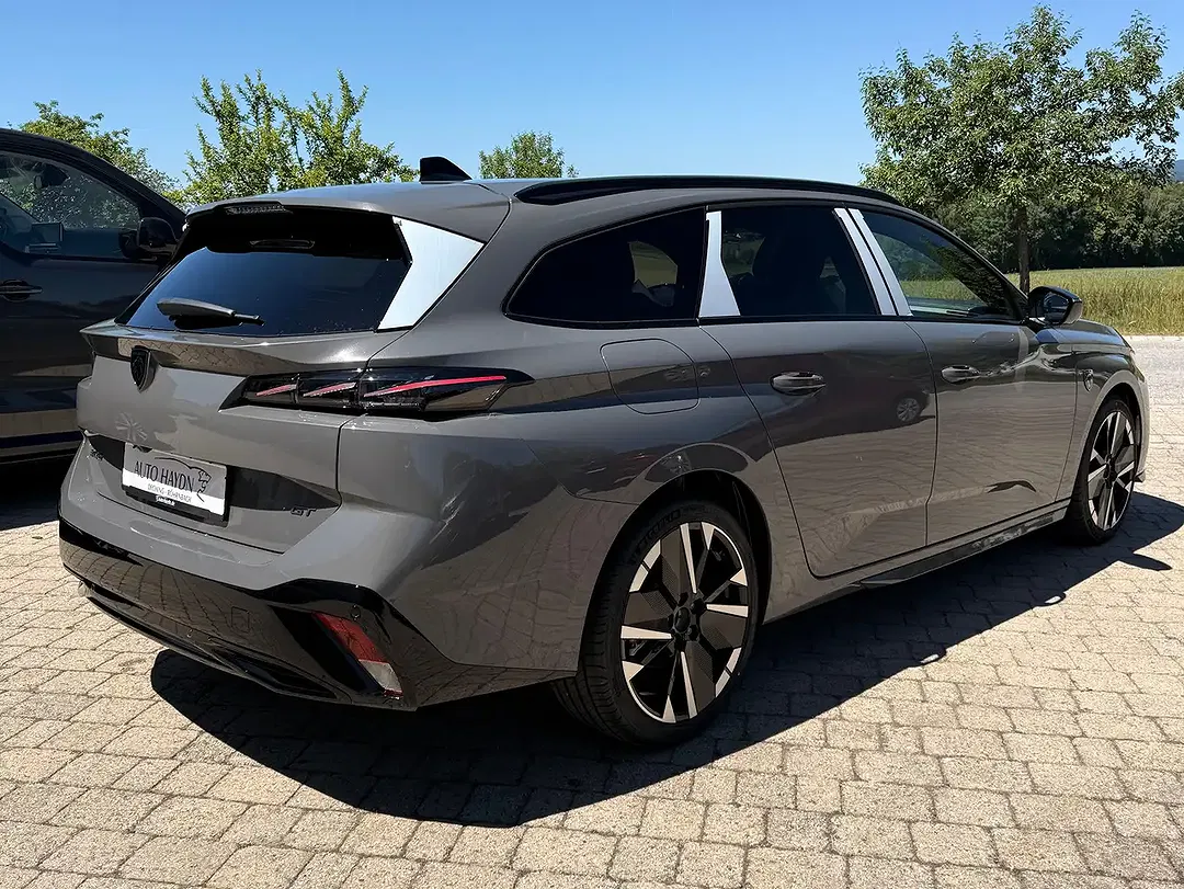 Peugeot 308 - Thumbnail 6
