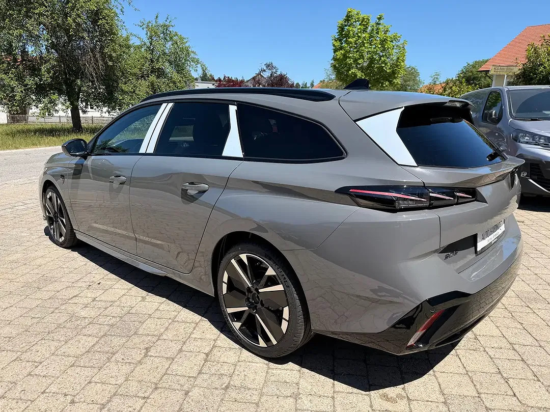 Peugeot 308 - Thumbnail 7