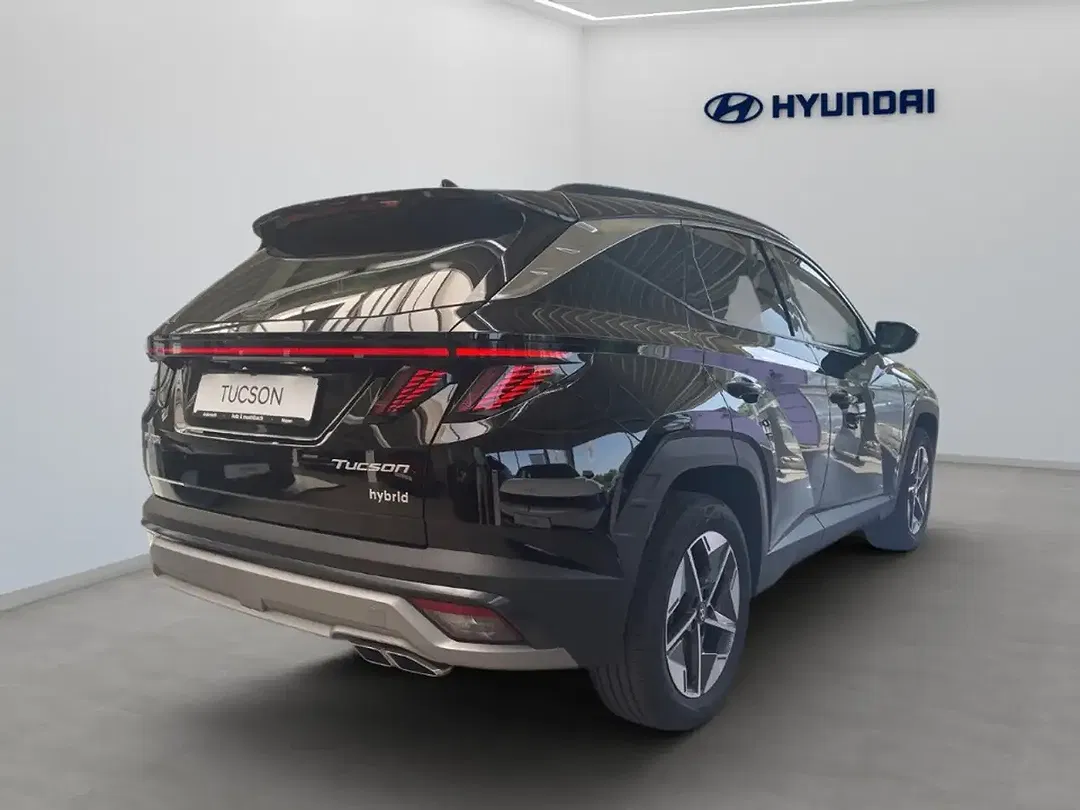 Hyundai TUCSON - Thumbnail 3