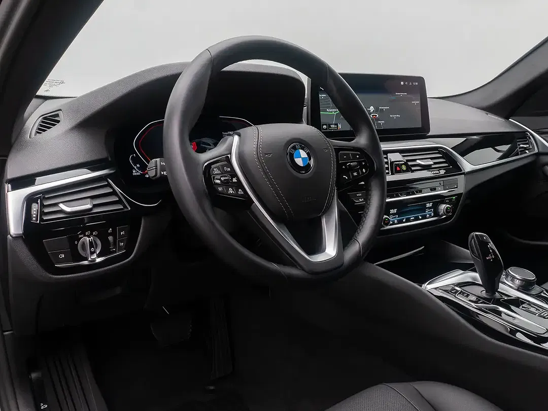 BMW 530 - Thumbnail 21