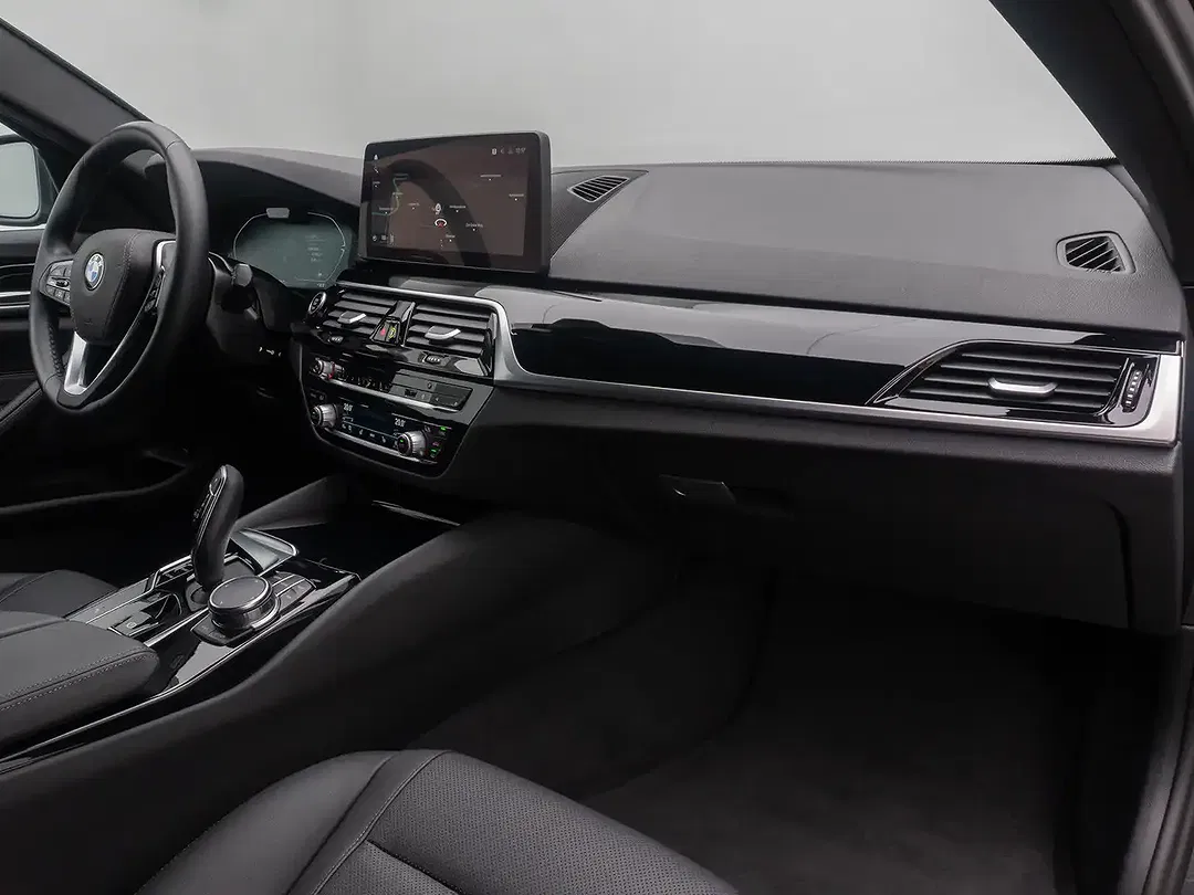 BMW 530 - Thumbnail 24
