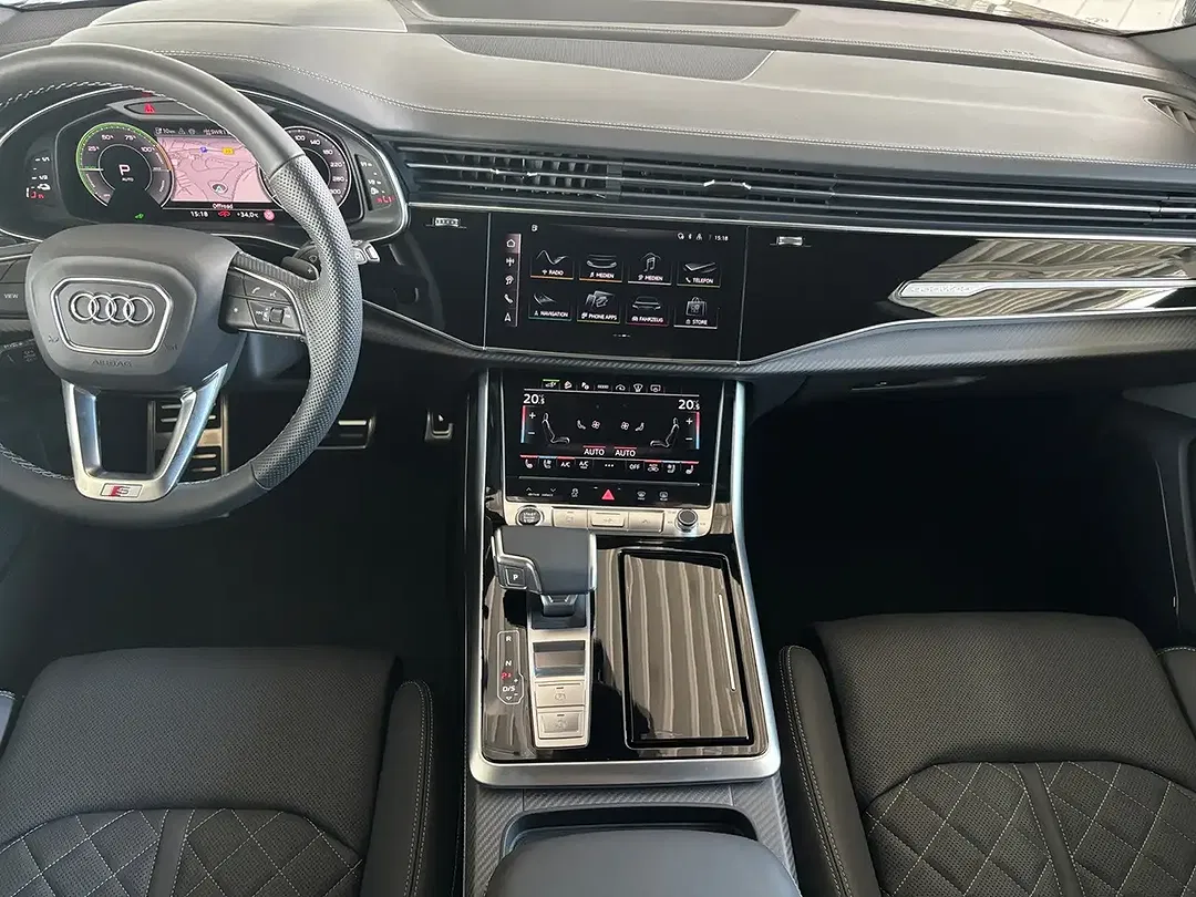 Audi Q8 - Thumbnail 9