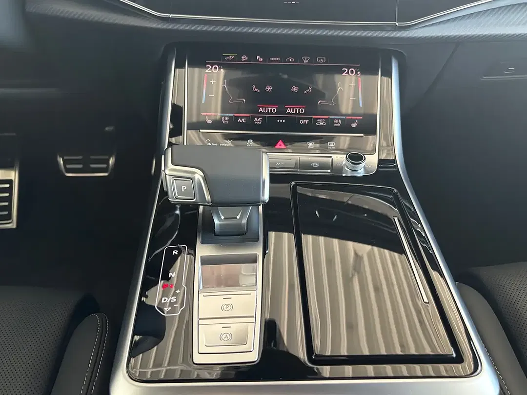 Audi Q8 - Thumbnail 14