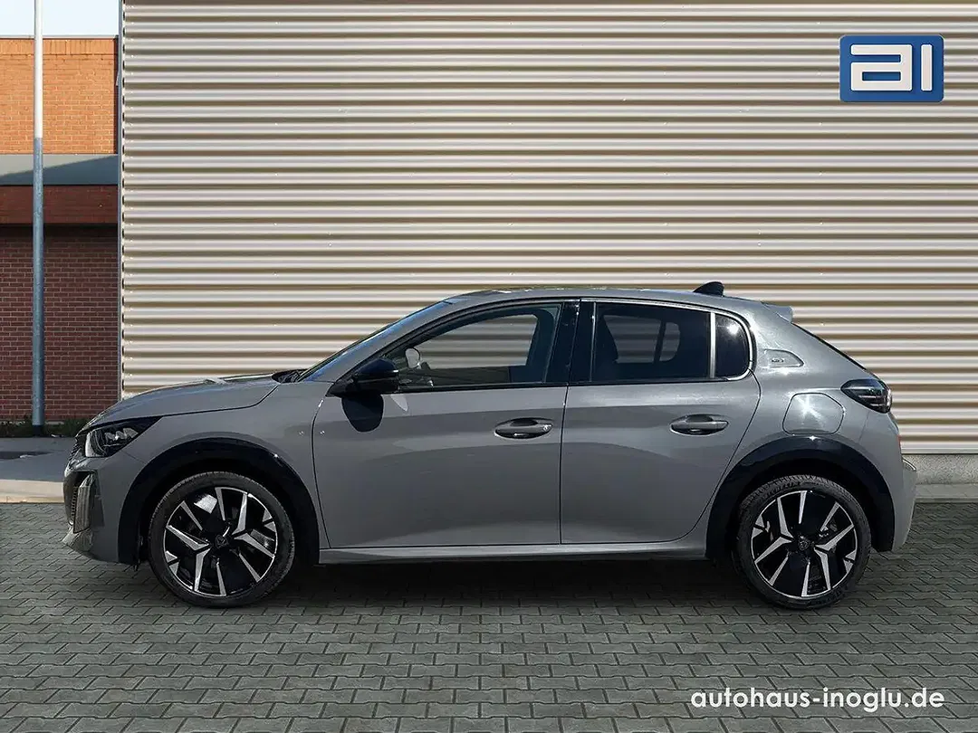 Peugeot 208 - Thumbnail 2