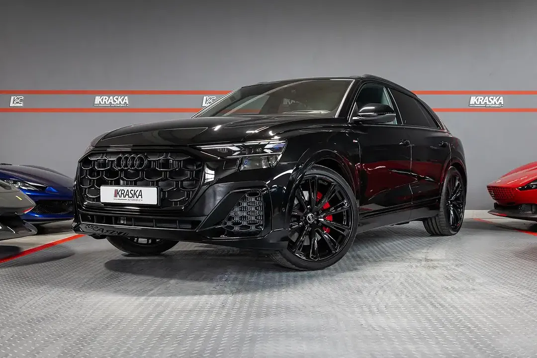 Audi Q8 - Thumbnail 1
