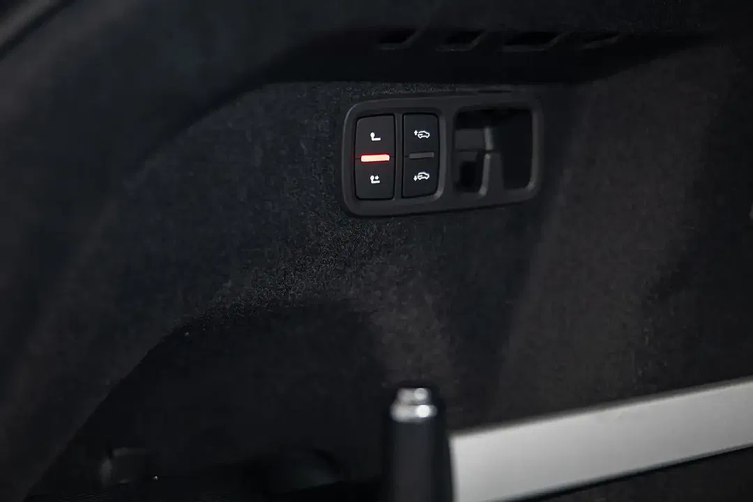 Audi Q8 - Thumbnail 14