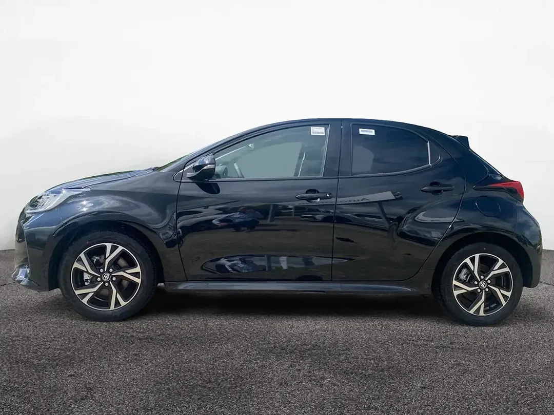 Toyota Yaris - Thumbnail 3