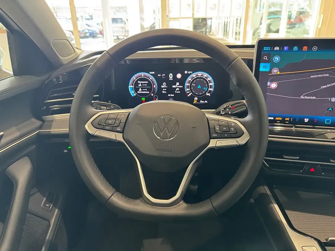 Volkswagen Passat Variant - Thumbnail 10