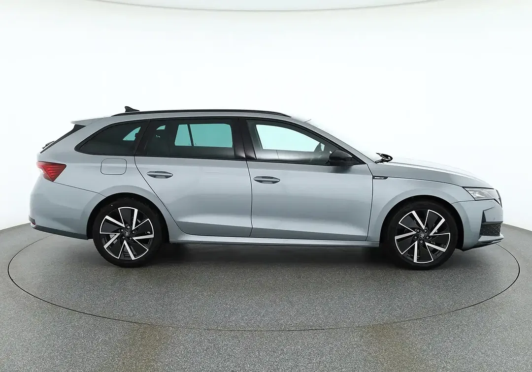 Skoda Octavia - Thumbnail 5