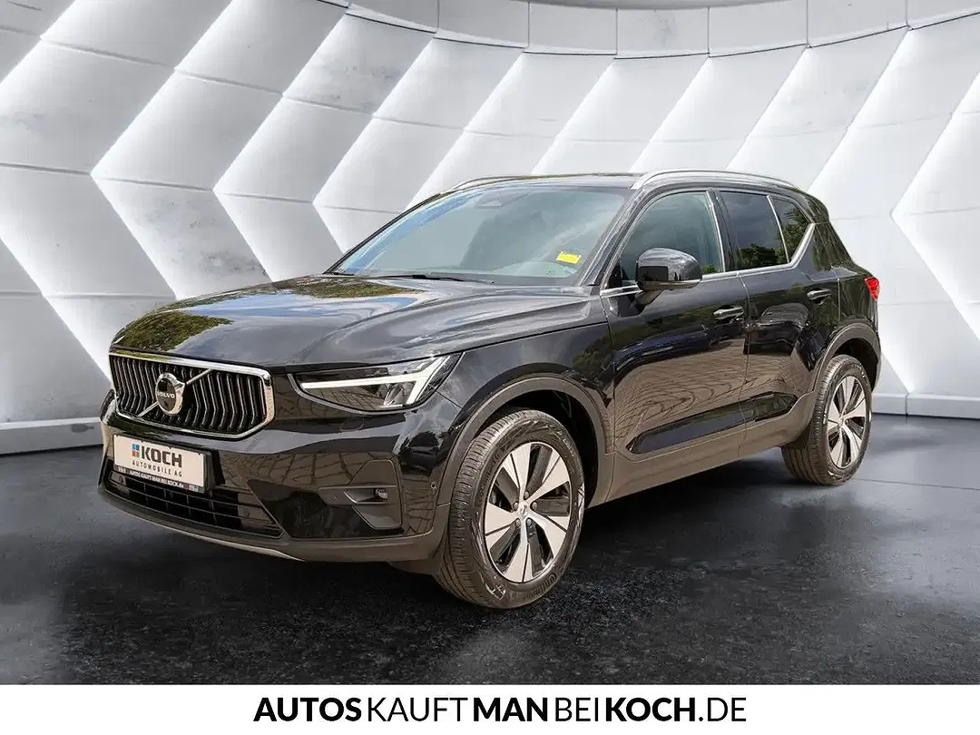 Volvo XC40 - Thumbnail 1