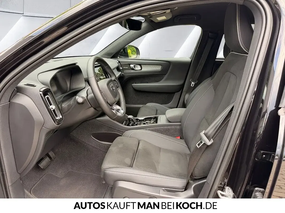 Volvo XC40 - Thumbnail 5