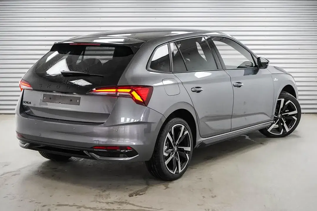 Skoda Scala - Thumbnail 2