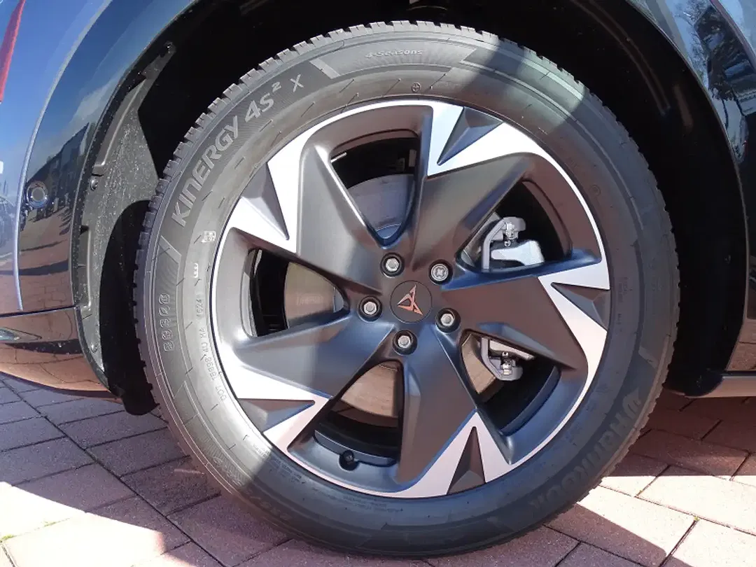 CUPRA Tavascan - Thumbnail 15