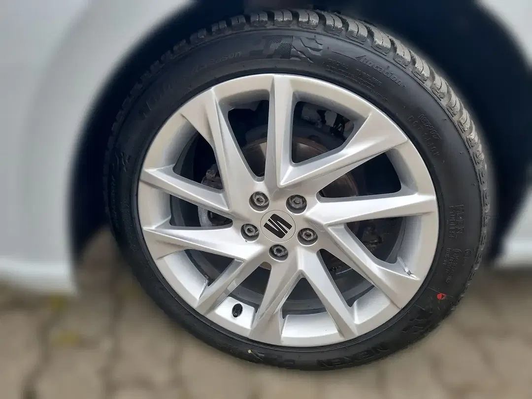 SEAT Ibiza - Thumbnail 12