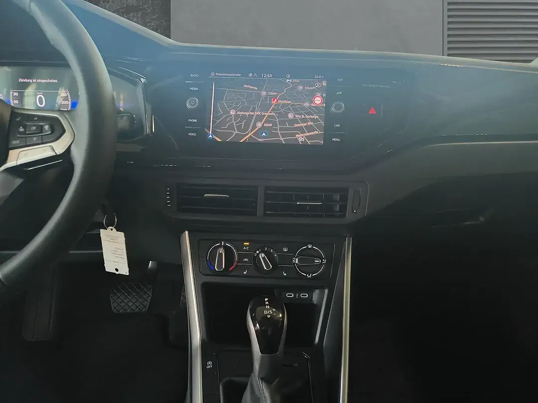 Volkswagen Polo - Thumbnail 10