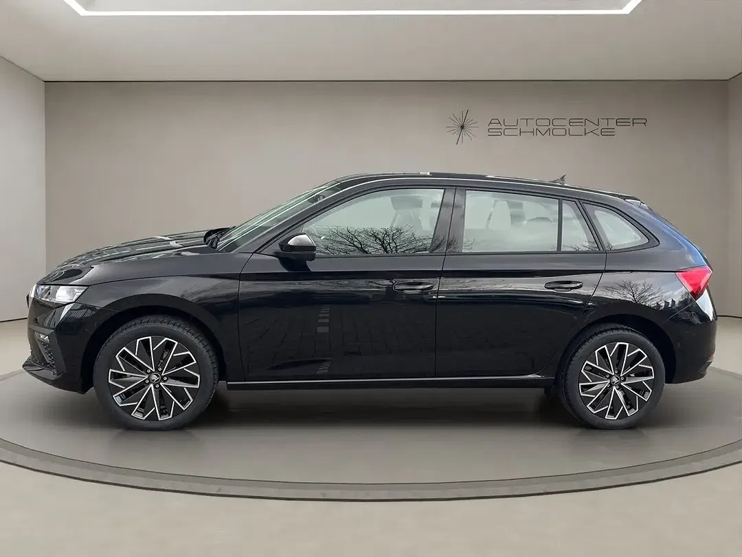 Skoda Scala - Thumbnail 2